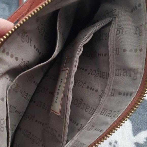 Margot Soft Brown Leather Crossbody Handbag - Picture 5 of 9